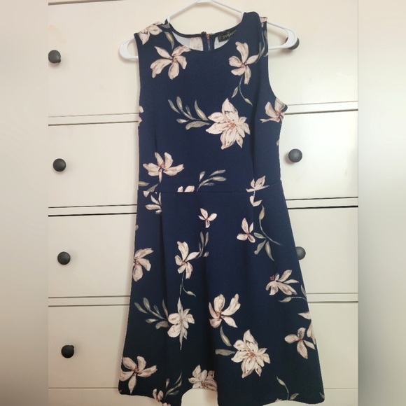 Dynamite Floral Dress in Size S - Picture 1 of 1